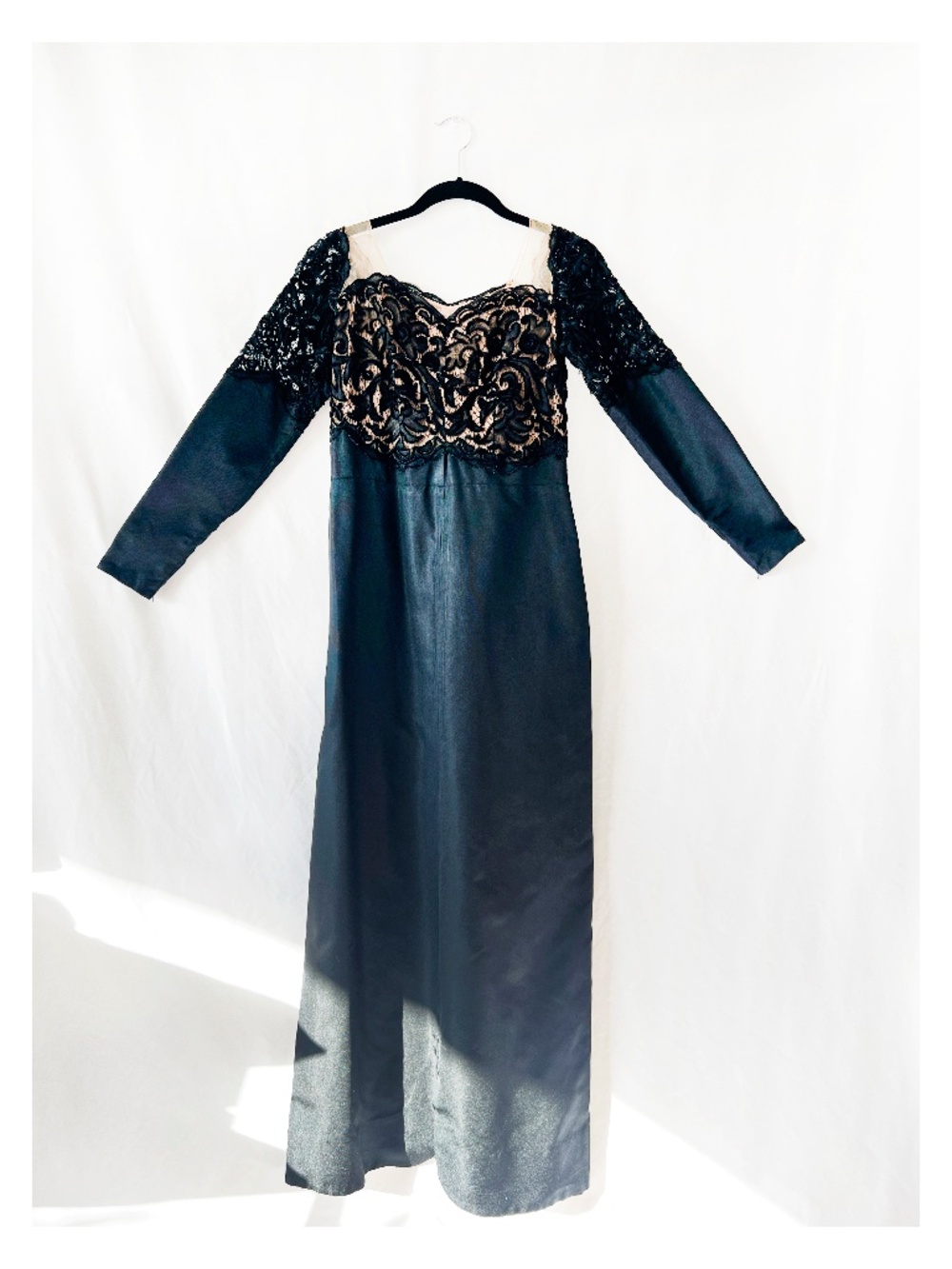 Vintage 1960s lace dress / gown worn to the JFK White House / xsmall